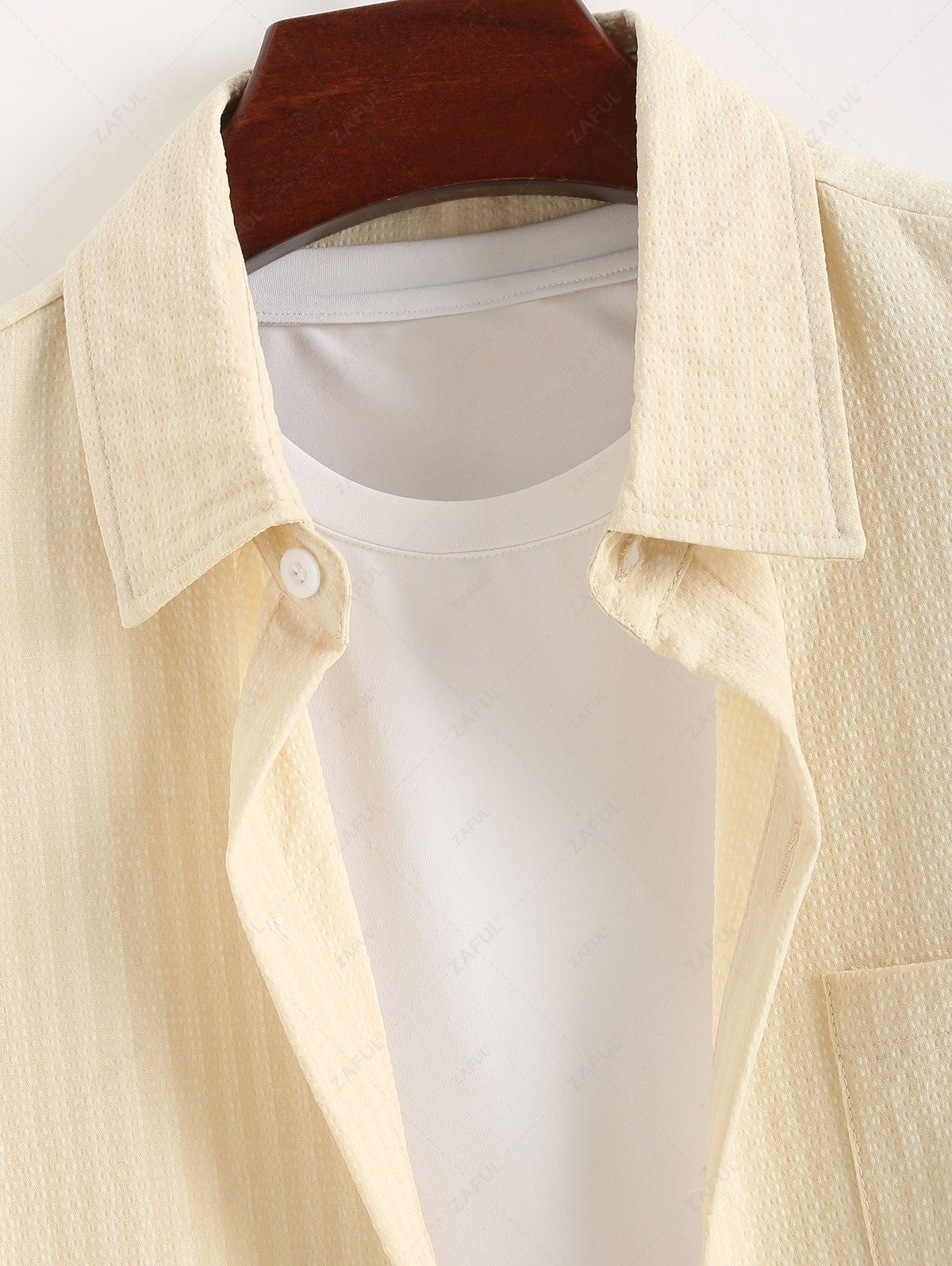 ZAFUL Men\'s Stripes Textured Front Pocket Button Up Short Sleeves Shirt LIGHT COFFEE - PURECLO