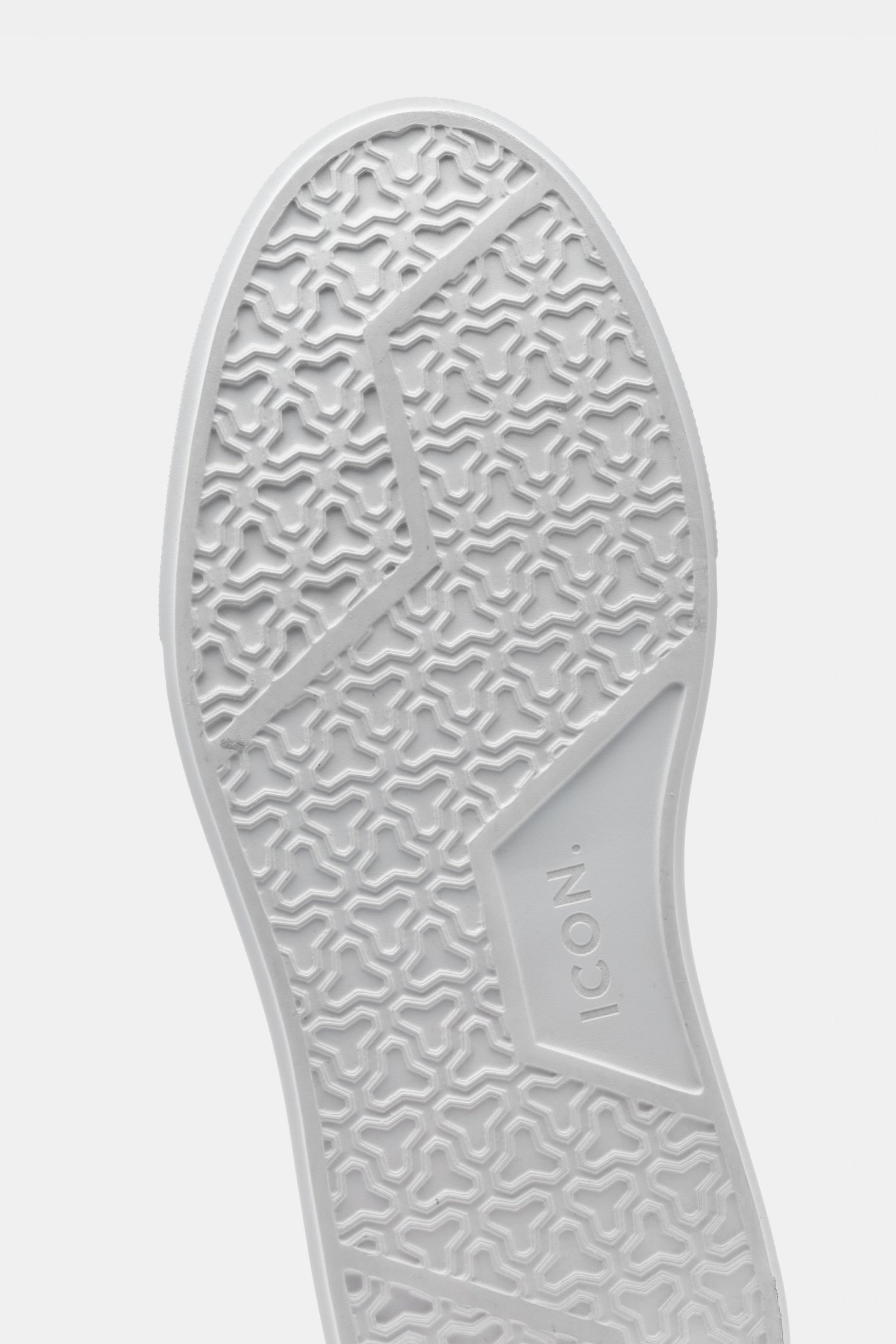 THE CLASSIC SUEDE TRAINER - PURECLO