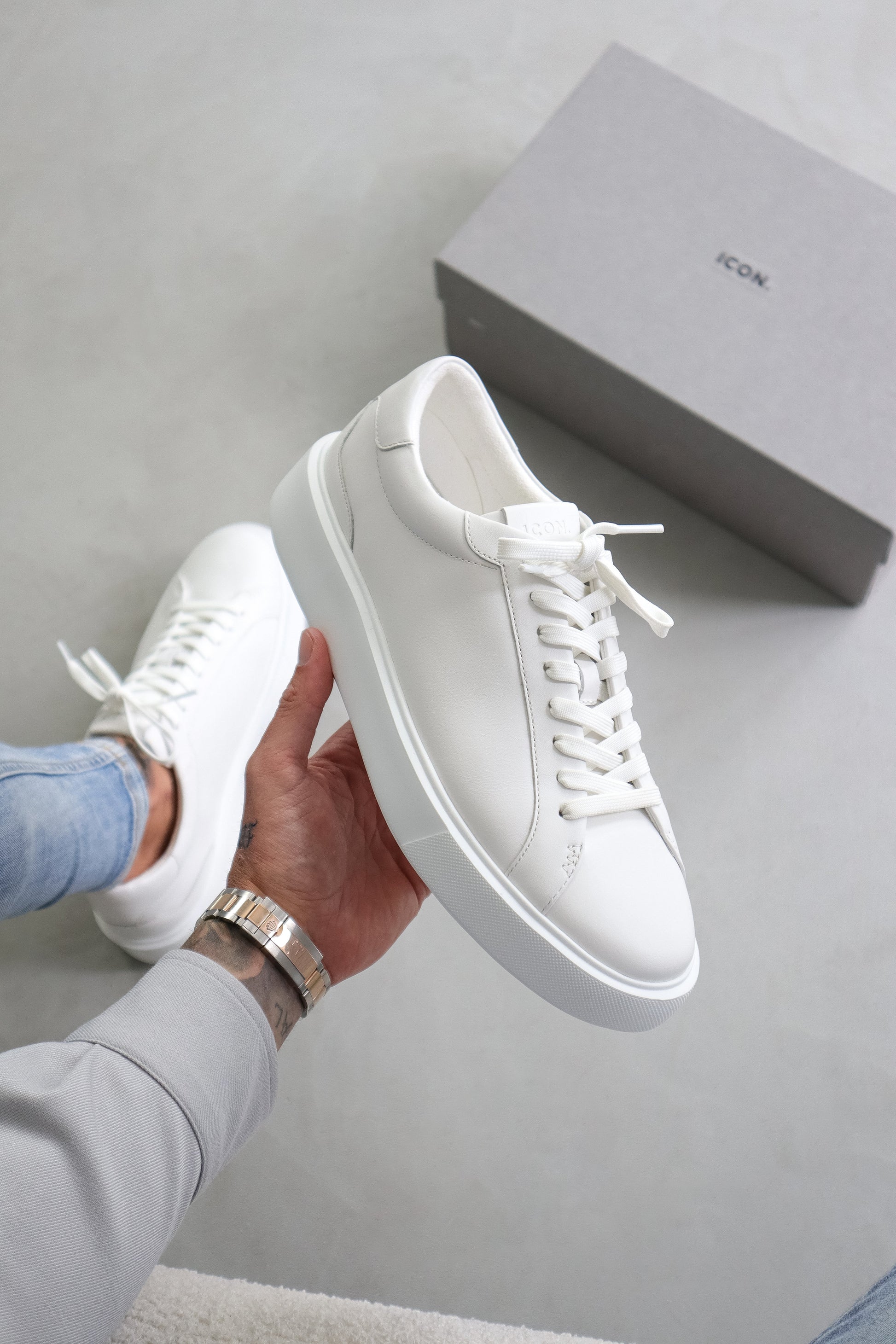 THE CLASSIC LEATHER TRAINER - PURECLO