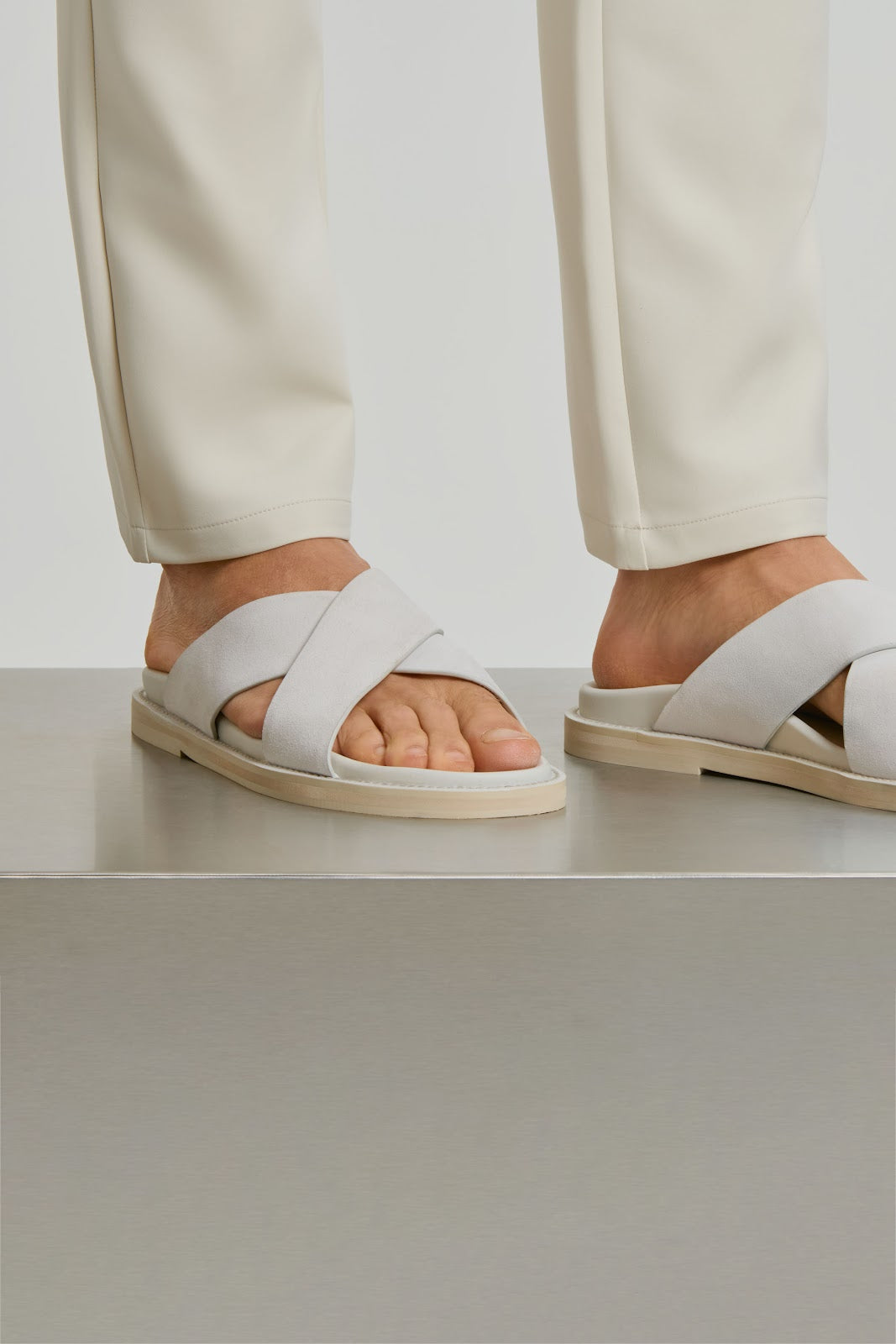 #color_Off White