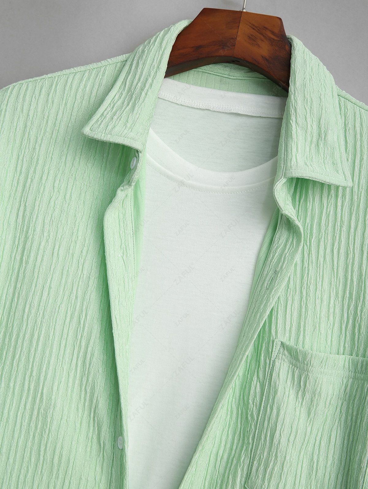 Men\'s Casual Solid Color Wrinkle Textured Pocket Design Button Up Short Sleeves Shirt LIGHT GREEN - PURECLO
