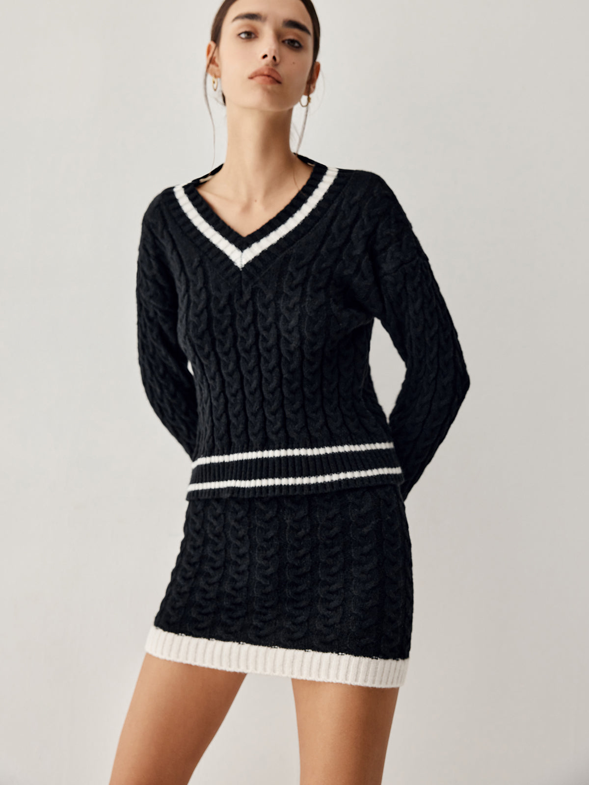 NOBA - Cable knit sweater with skirt