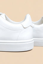 NOBA Classic Sneaker