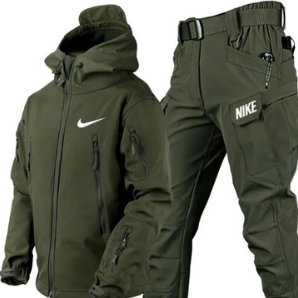 Nike - Windbreaker and trousers - PURECLO