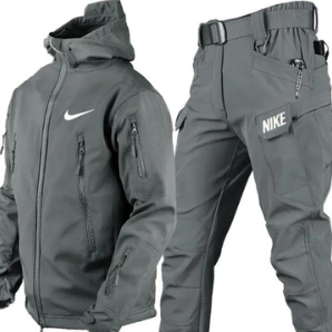 Nike - Windbreaker and trousers - PURECLO