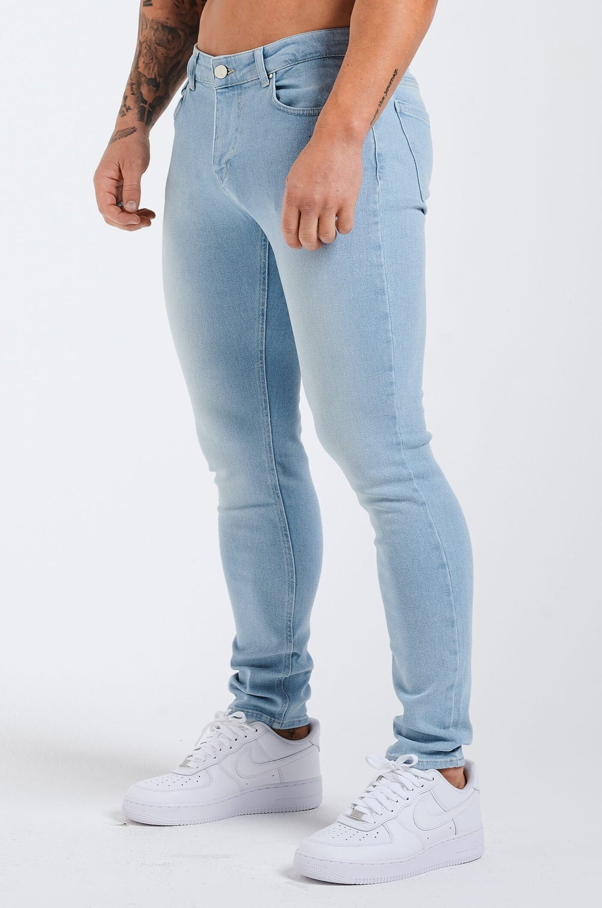 SLIM FIT JEANS 2.0 - PALE LIGHT BLUE